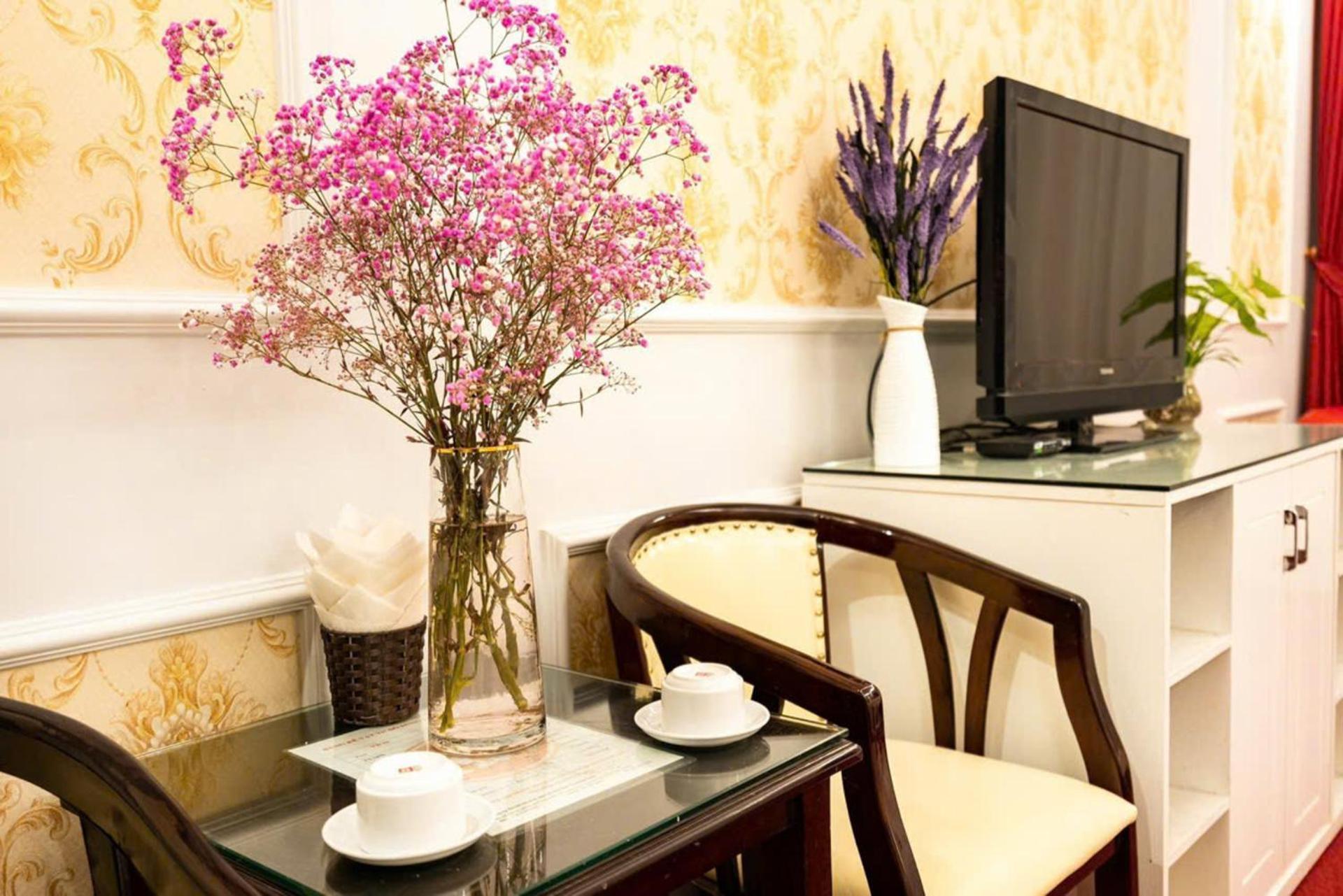 Khách sạn hẻo lánh Kieu Anh Ha Noi 4*